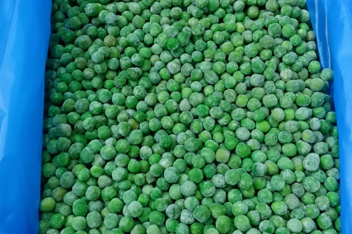 Frozen green peas